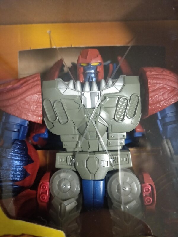 Transformers Kingdom T Wrecks Out At Retail In Australia In Hand Image2 (1 of 1)